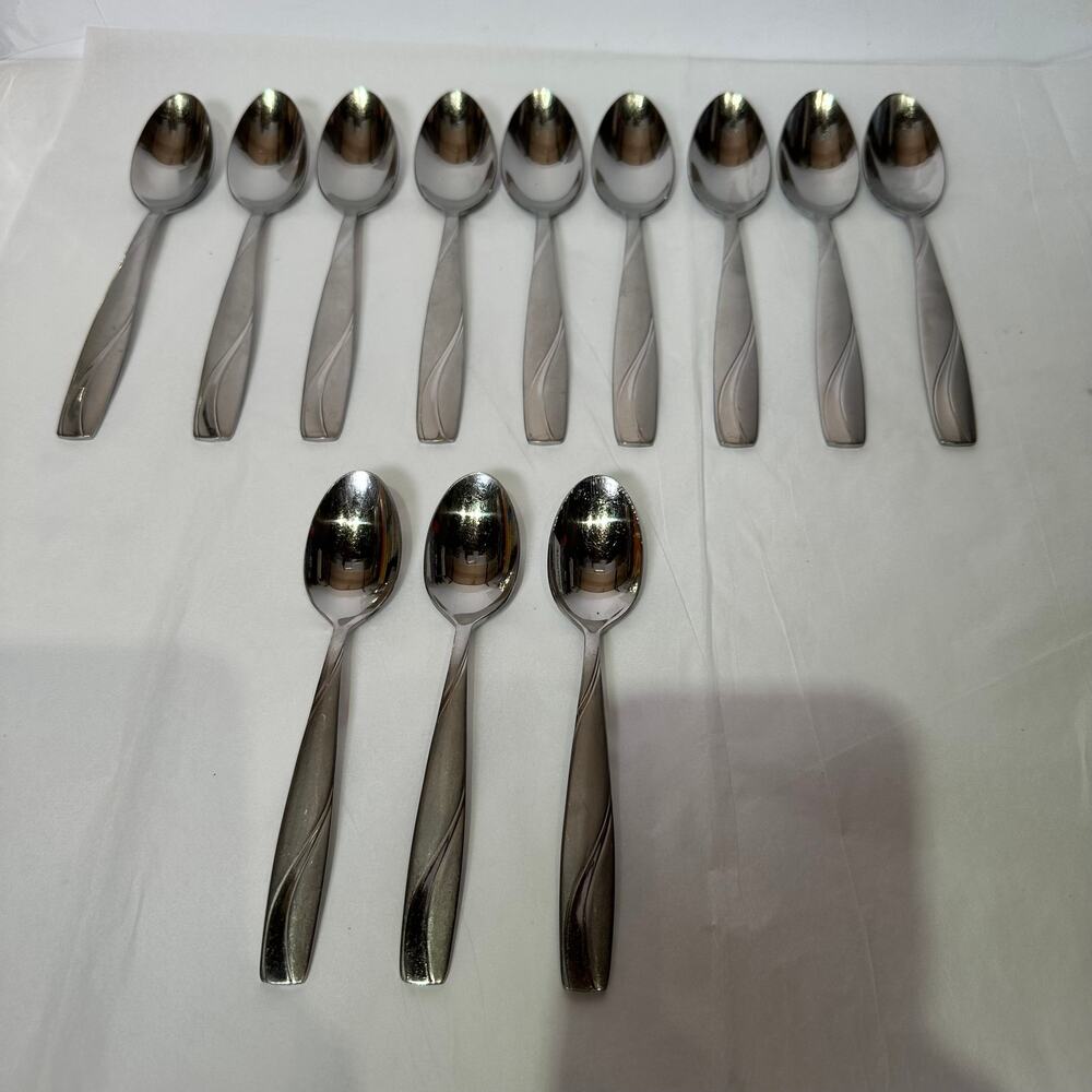 Oneida Stainless Silva Pattern - Set of 12, 9 Tablespoons and 3 Teaspoons